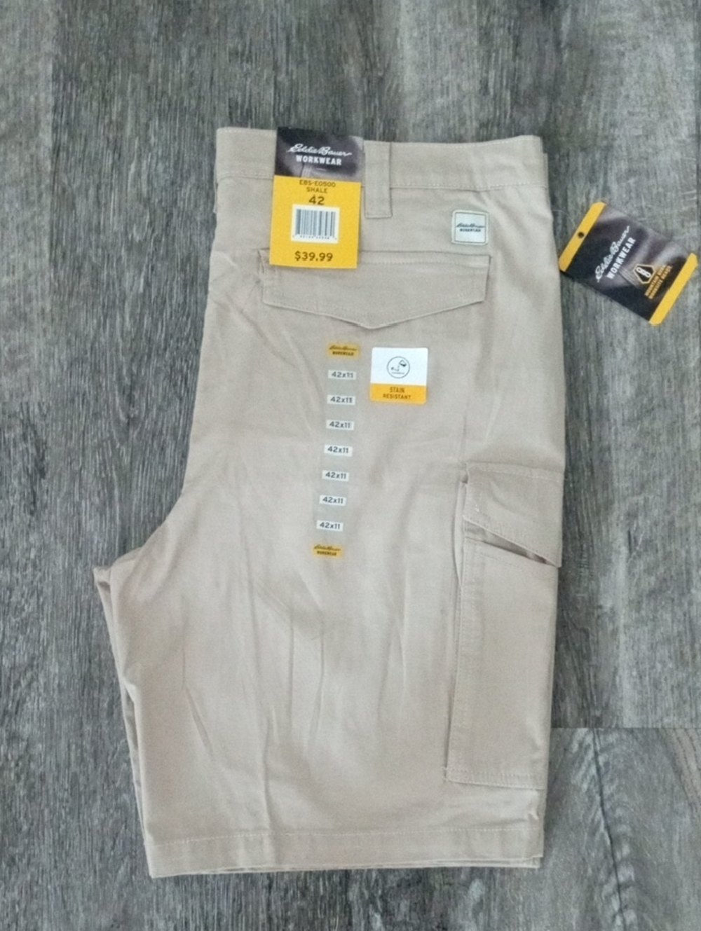 Eddie Bauer Men’s Tan Workwear Cargo Shorts